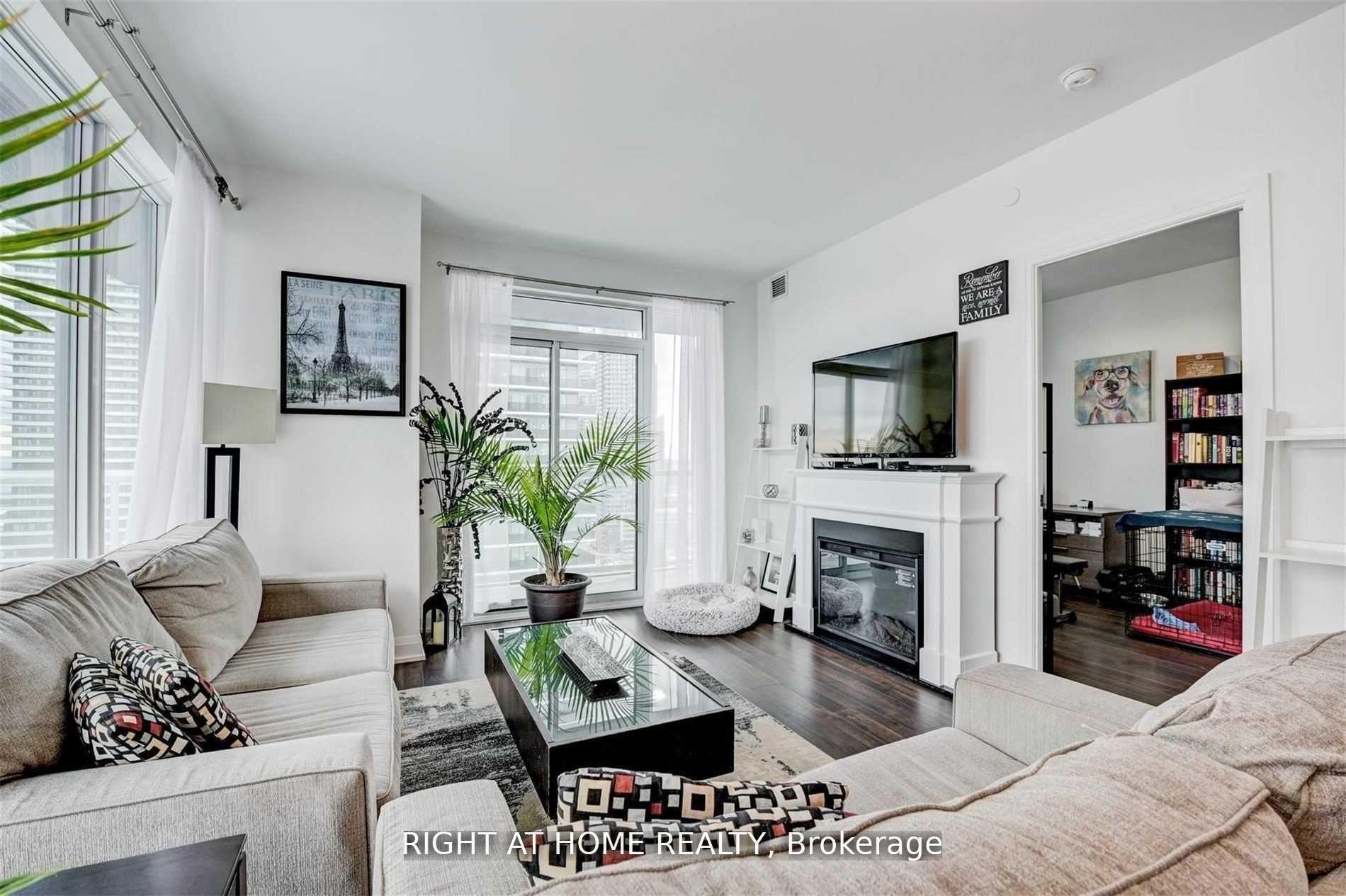 Photo 8 of Unit 1803, 56 Annie Craig Drive, Etobicoke, Mimico — HOMEH