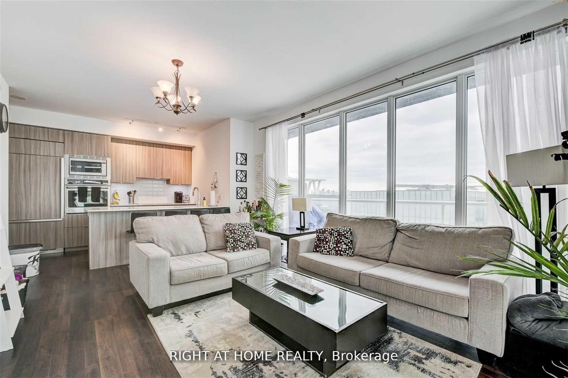 Photo 10 of Unit 1803, 56 Annie Craig Drive, Etobicoke, Mimico — HOMEH