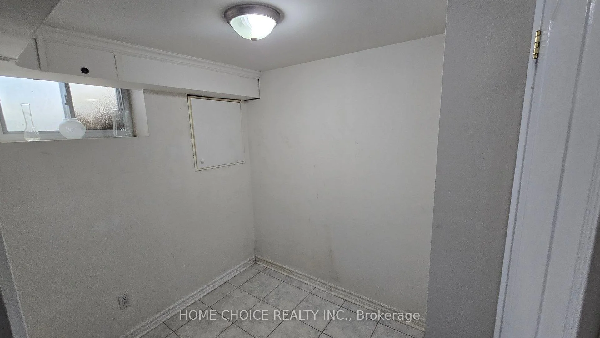 Photo 9 of 28 Tangle Briarway, North York, Bayview Village — HOMEH