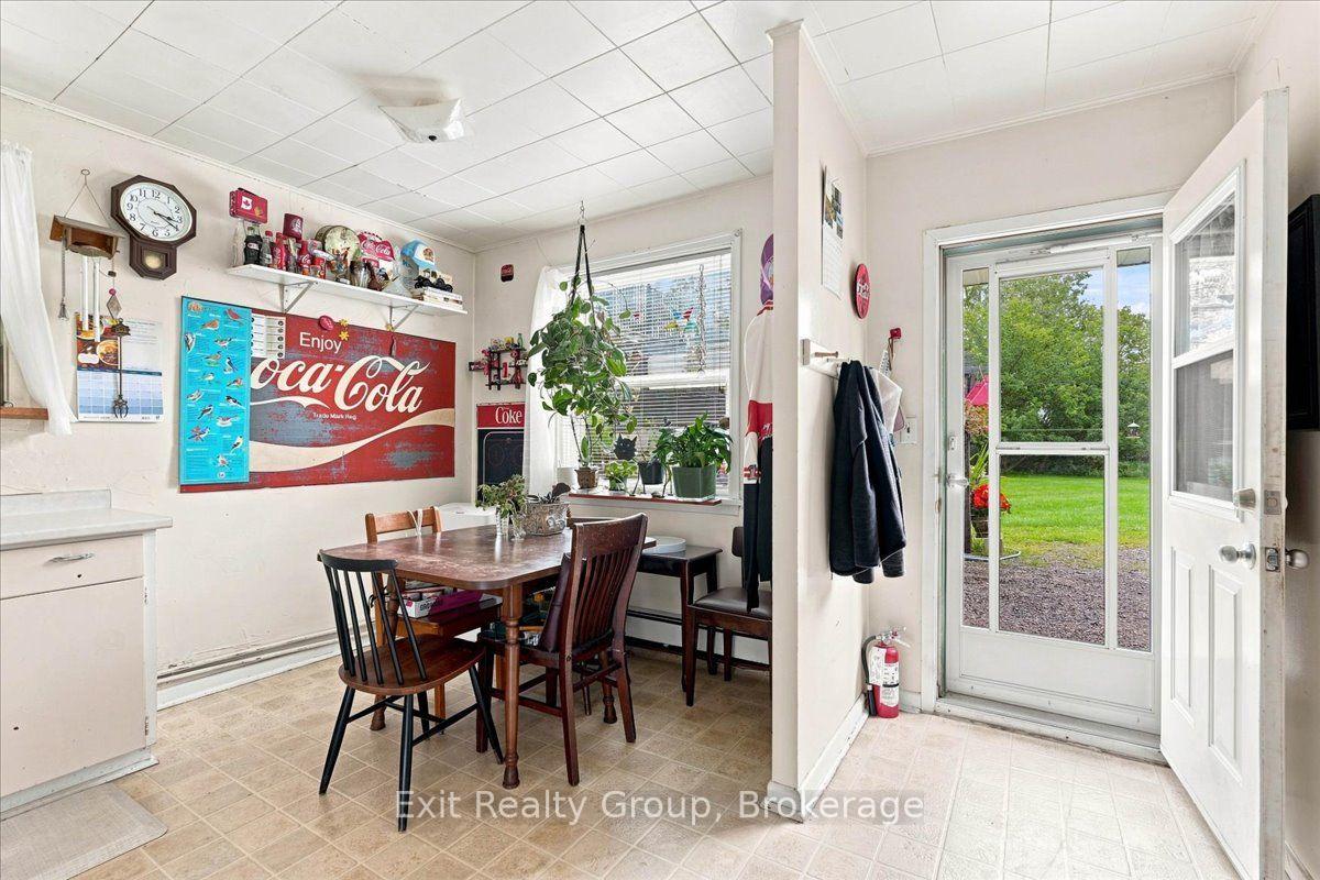 Photo 23 of 465 Dundas Street W, Belleville, Belleville Ward — HOMEH