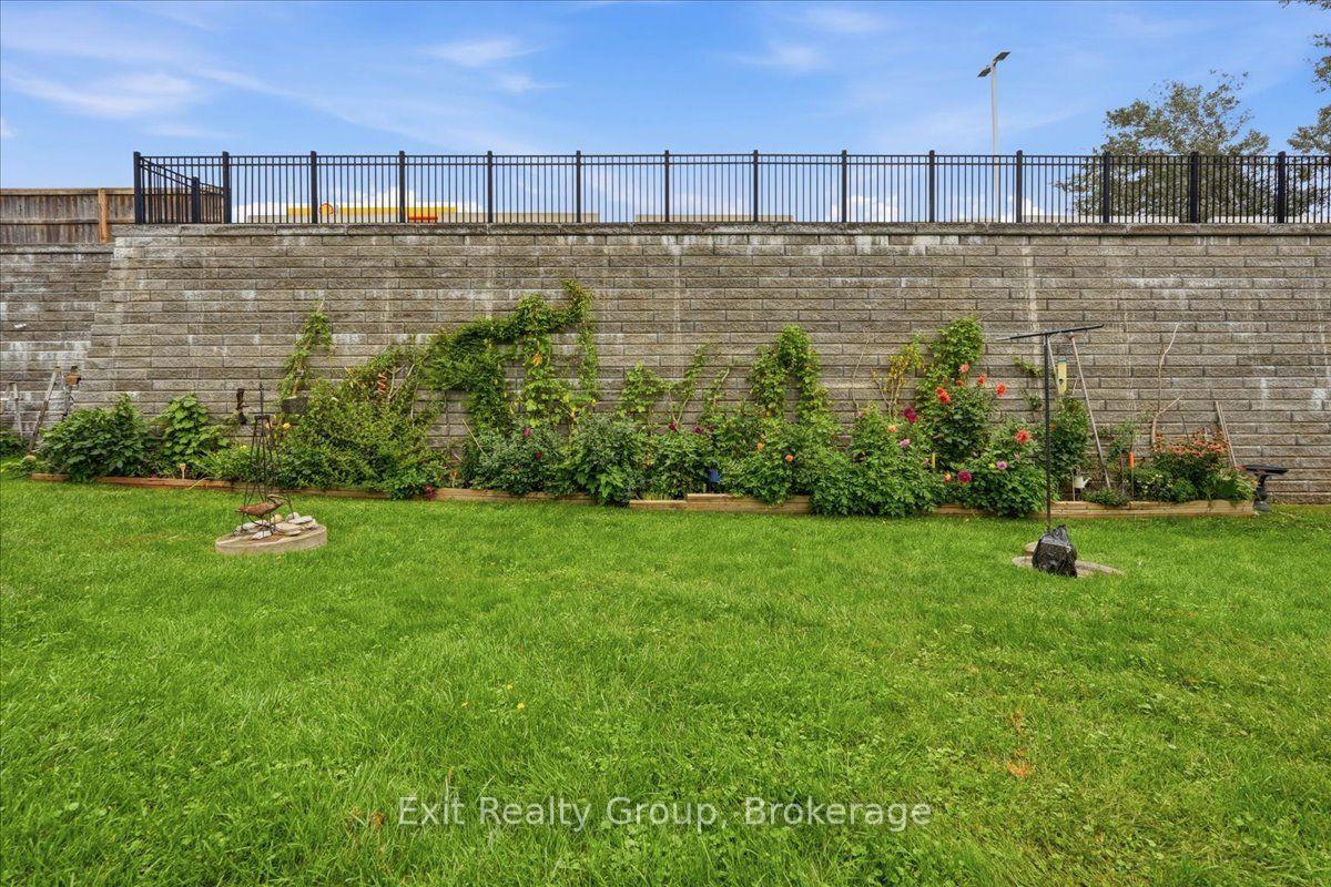Photo 25 of 465 Dundas Street W, Belleville, Belleville Ward — HOMEH