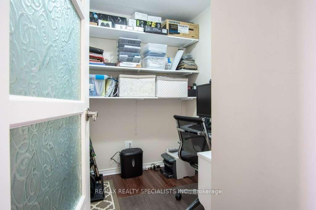 Photo 2 of Unit 601, 700 Dynes Road, Burlington, Roseland — HOMEH