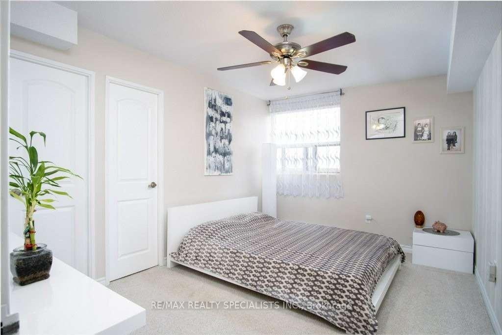 Photo 10 of Unit 601, 700 Dynes Road, Burlington, Roseland — HOMEH