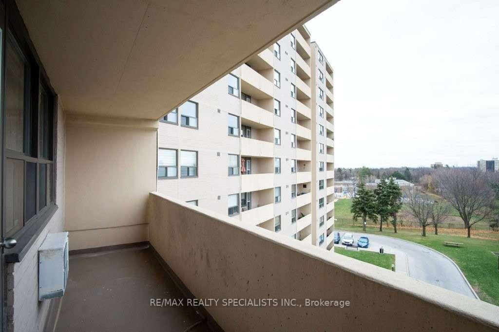 Photo 15 of Unit 601, 700 Dynes Road, Burlington, Roseland — HOMEH