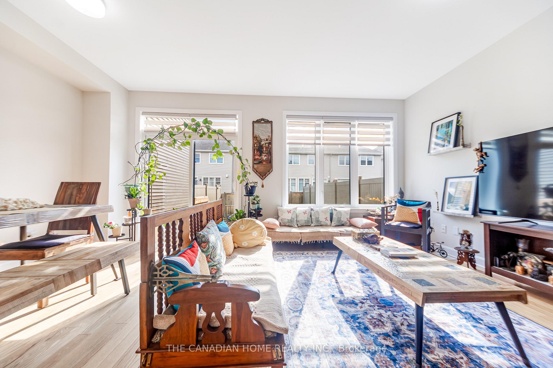 Photo 7 of 921 Clarkia Street, Ottawa, Blossom Park/Kemp Park/Findlay Creek — HOMEH