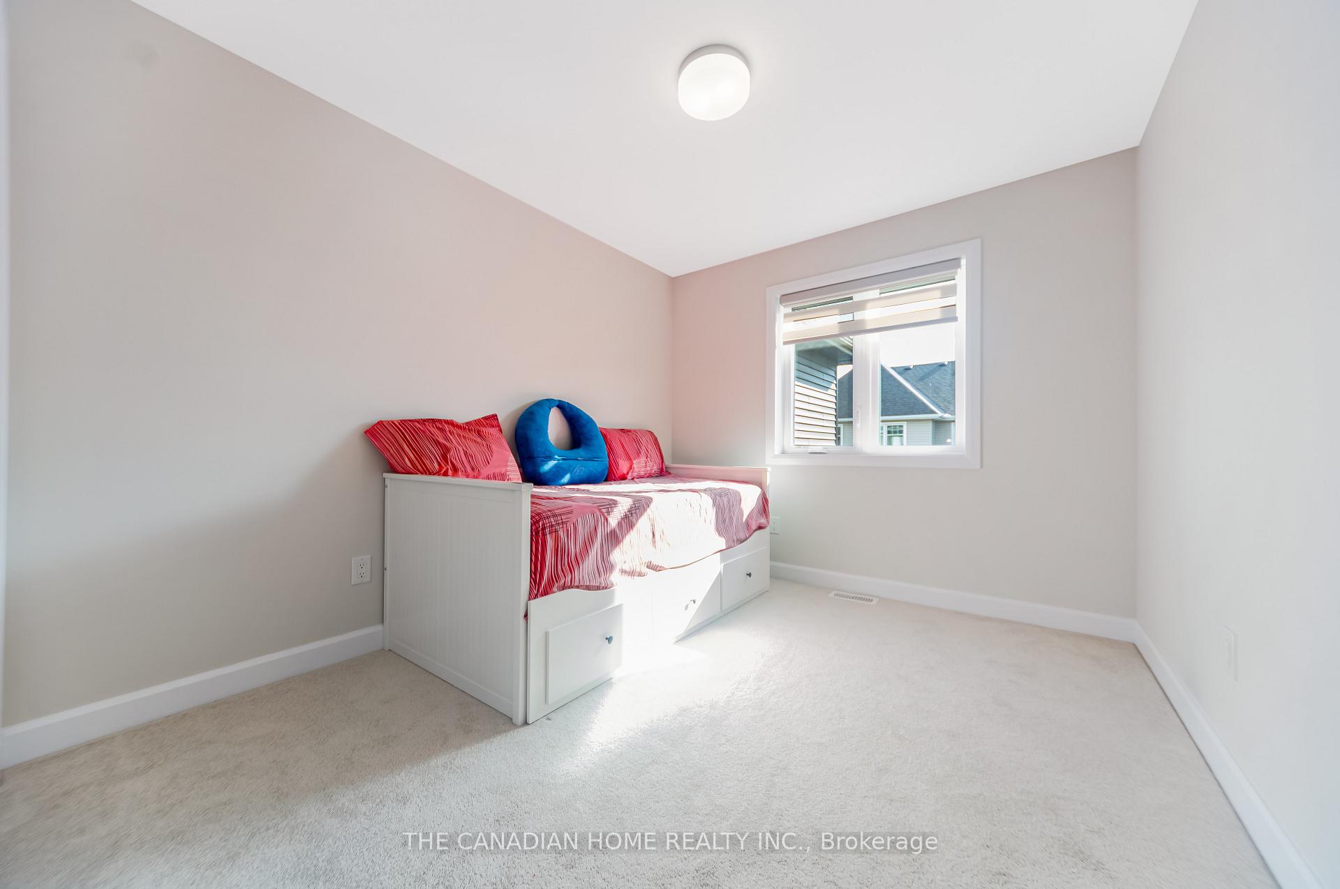 Photo 12 of 921 Clarkia Street, Ottawa, Blossom Park/Kemp Park/Findlay Creek — HOMEH