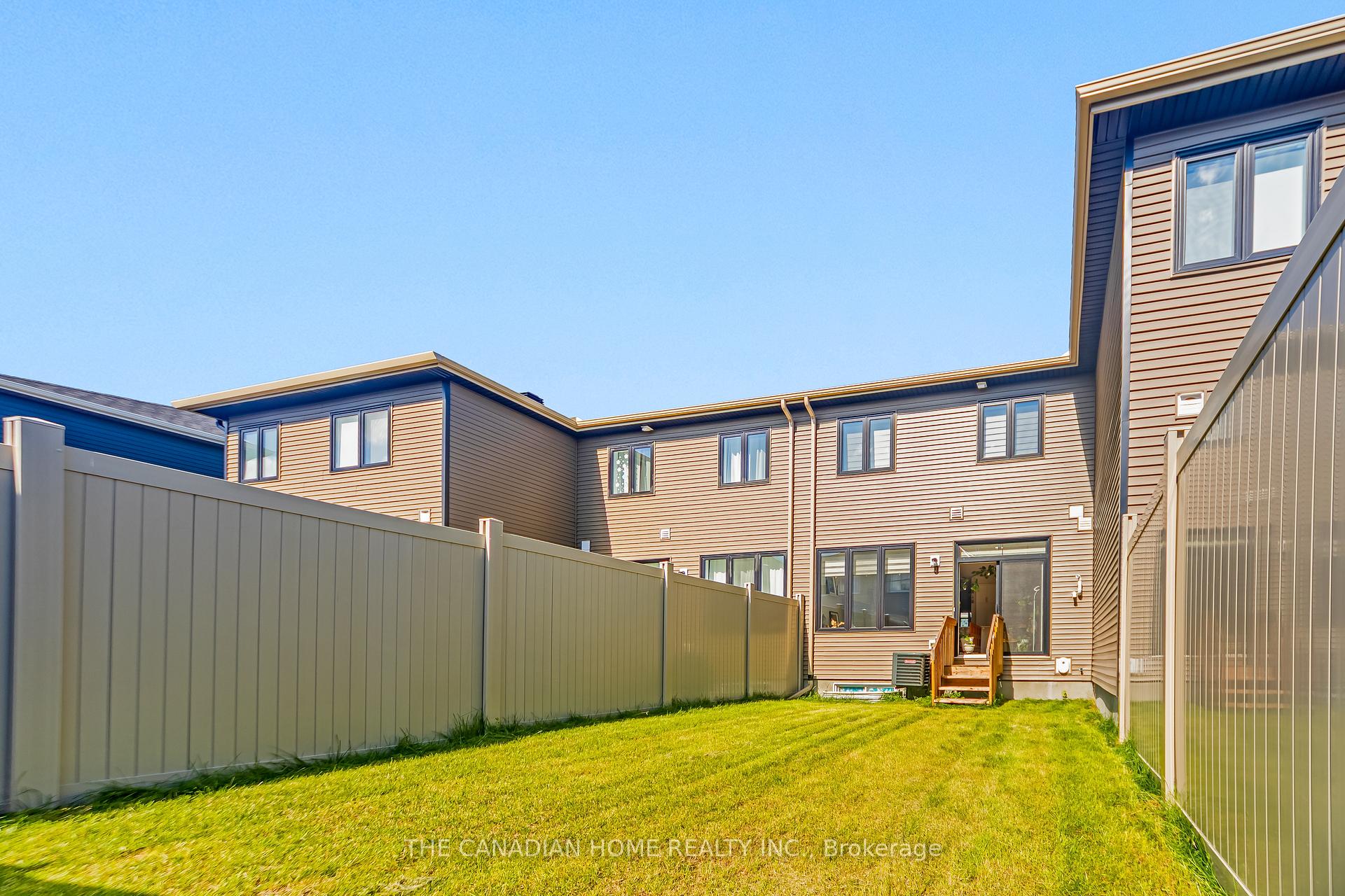 Photo 15 of 921 Clarkia Street, Ottawa, Blossom Park/Kemp Park/Findlay Creek — HOMEH