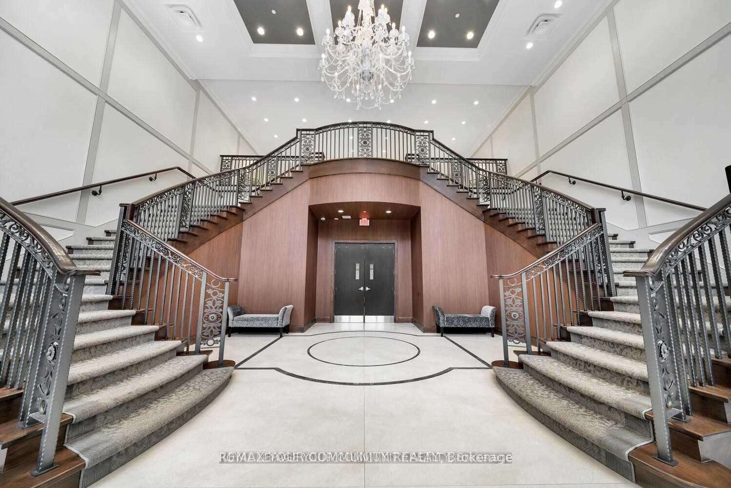 Photo 4 of Unit 3-21, 9099 Pine Drive, Vaughan, Vellore Village — HOMEH