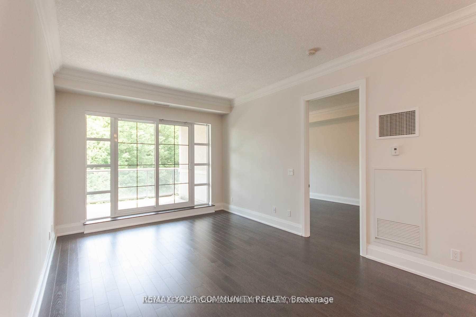Photo 13 of Unit 3-21, 9099 Pine Drive, Vaughan, Vellore Village — HOMEH