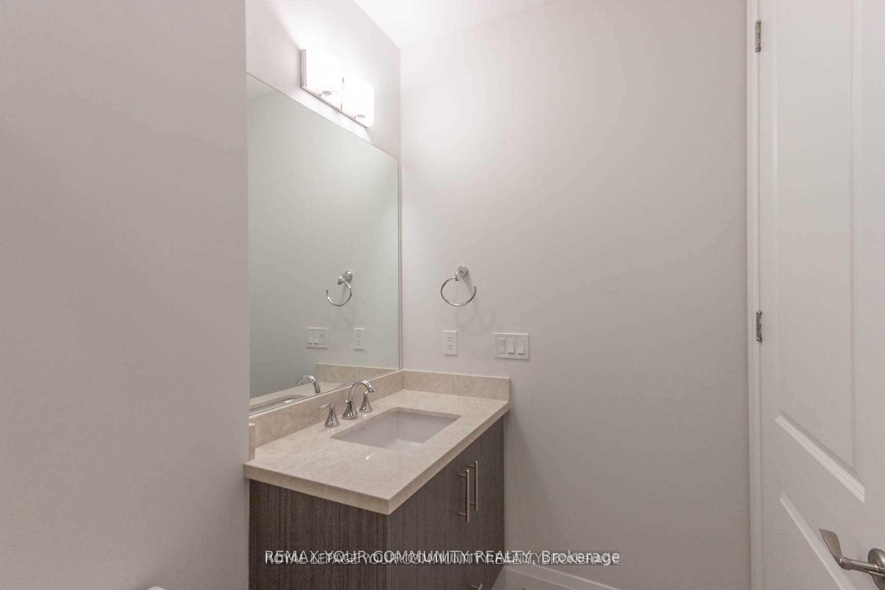 Photo 15 of Unit 3-21, 9099 Pine Drive, Vaughan, Vellore Village — HOMEH