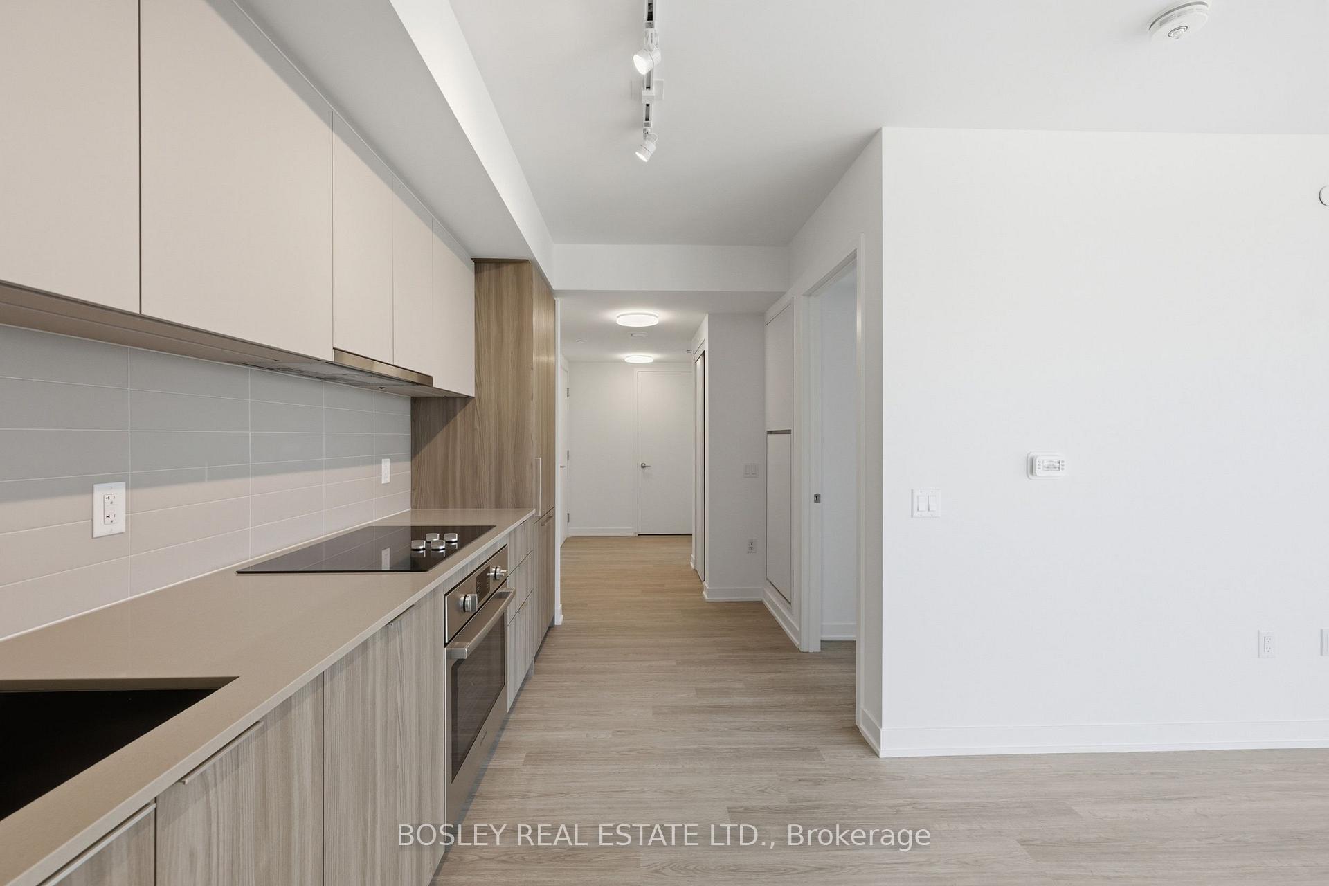 Photo 3 of Unit 2302, 15 David Salomon Drive, Toronto, Flemingdon Park — HOMEH