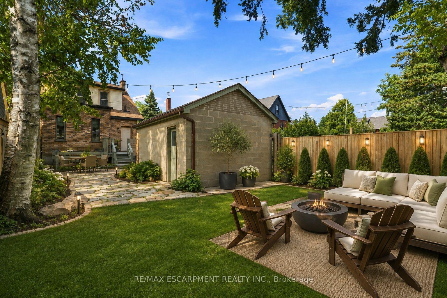 Photo 40 of 163 Grosvenor Avenue S, Hamilton, Delta — HOMEH
