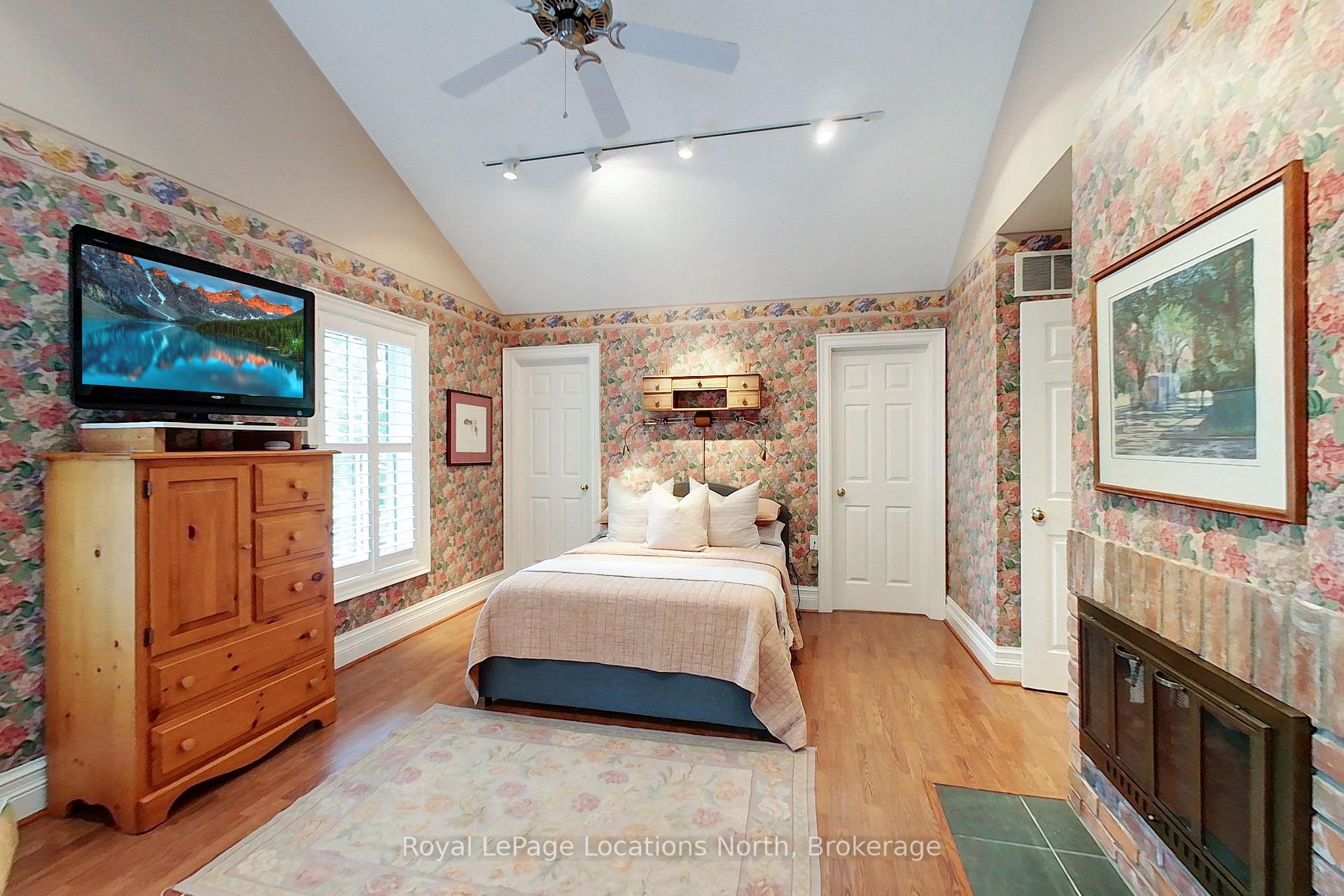 Photo 23 of 40 Alice Street E, Blue Mountains — HOMEH