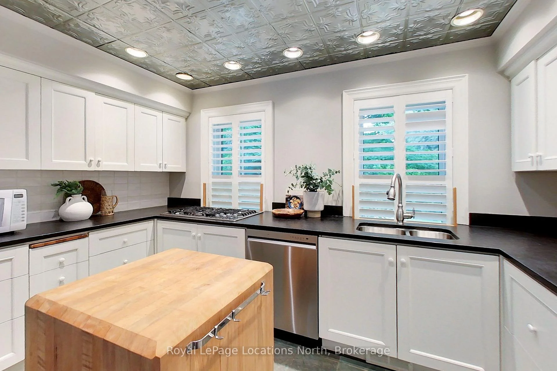 Photo 17 of 40 Alice Street E, Blue Mountains — HOMEH