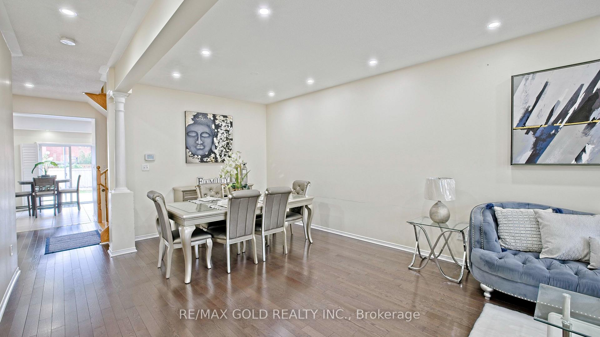 Photo 7 of 29 Abbotsbury Drive, Brampton, Credit Valley — HOMEH