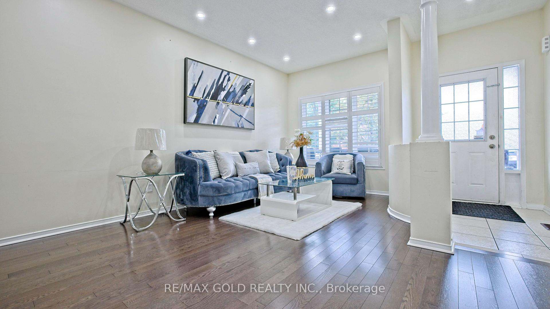 Photo 8 of 29 Abbotsbury Drive, Brampton, Credit Valley — HOMEH