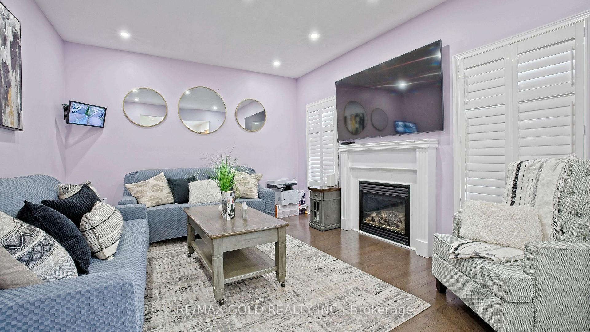 Photo 14 of 29 Abbotsbury Drive, Brampton, Credit Valley — HOMEH