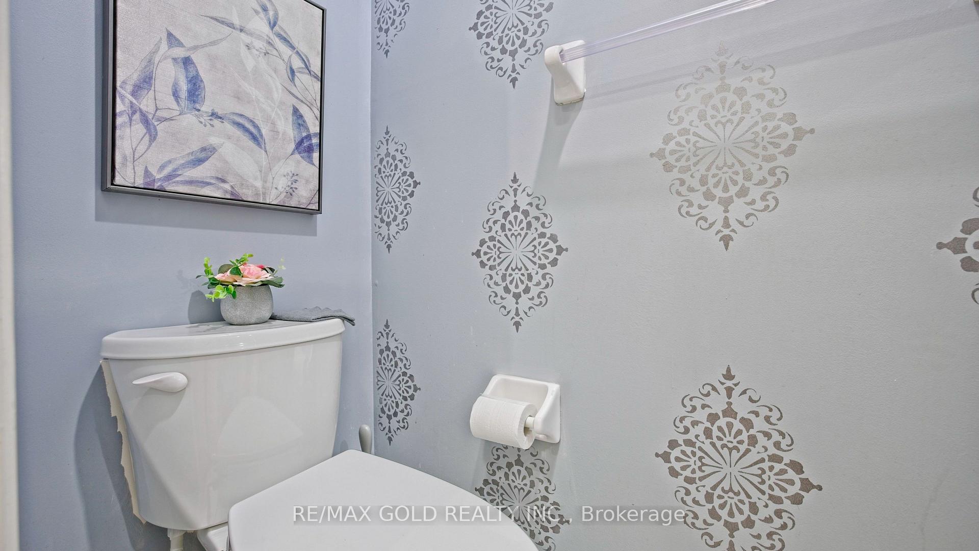 Photo 17 of 29 Abbotsbury Drive, Brampton, Credit Valley — HOMEH