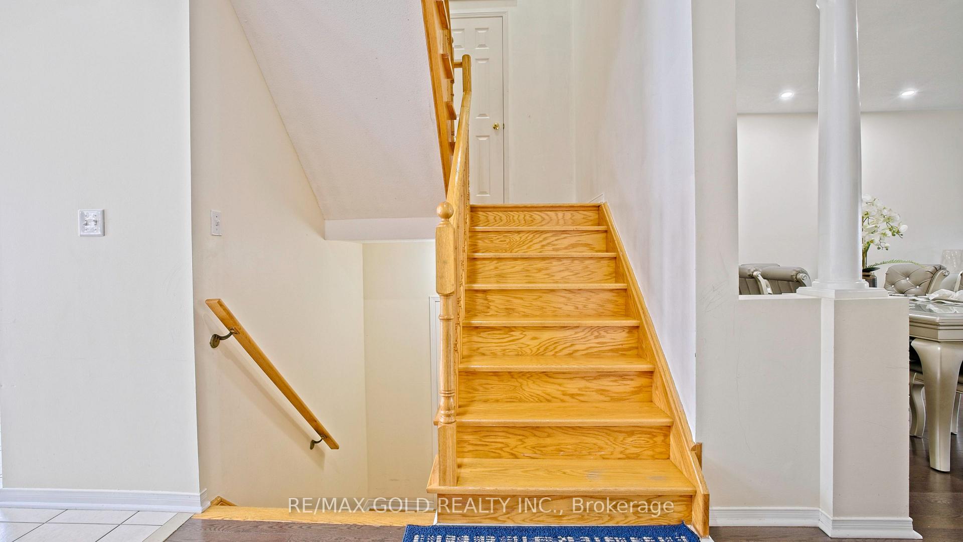 Photo 18 of 29 Abbotsbury Drive, Brampton, Credit Valley — HOMEH