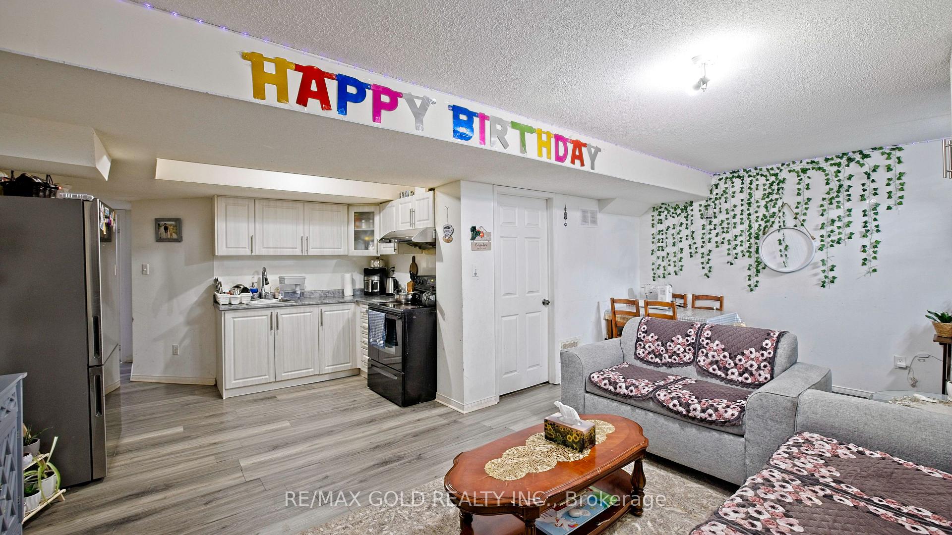 Photo 33 of 29 Abbotsbury Drive, Brampton, Credit Valley — HOMEH