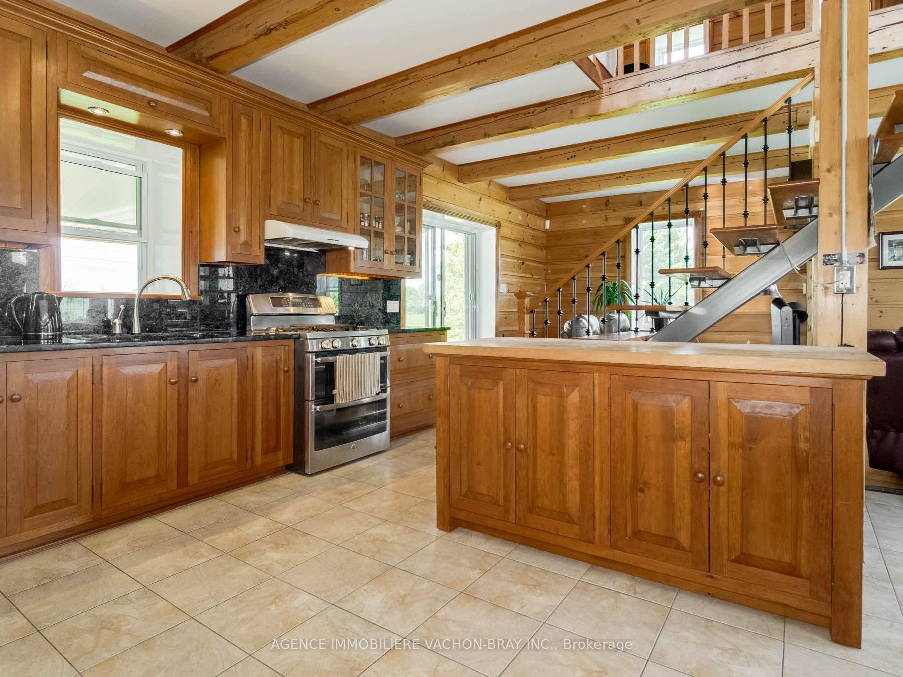 Photo 3 of 1290 Tannery Road, North Glengarry, North Glengarry (Lochiel) Twp — HOMEH