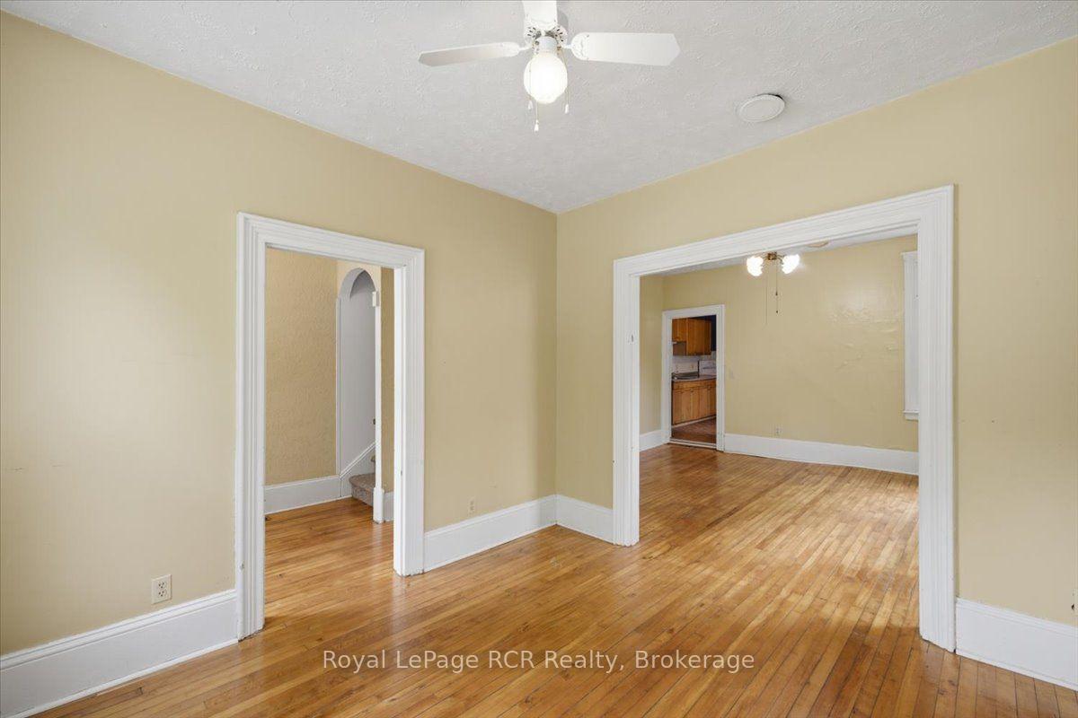 Photo 5 of 565 7th A Street E, Owen Sound — HOMEH