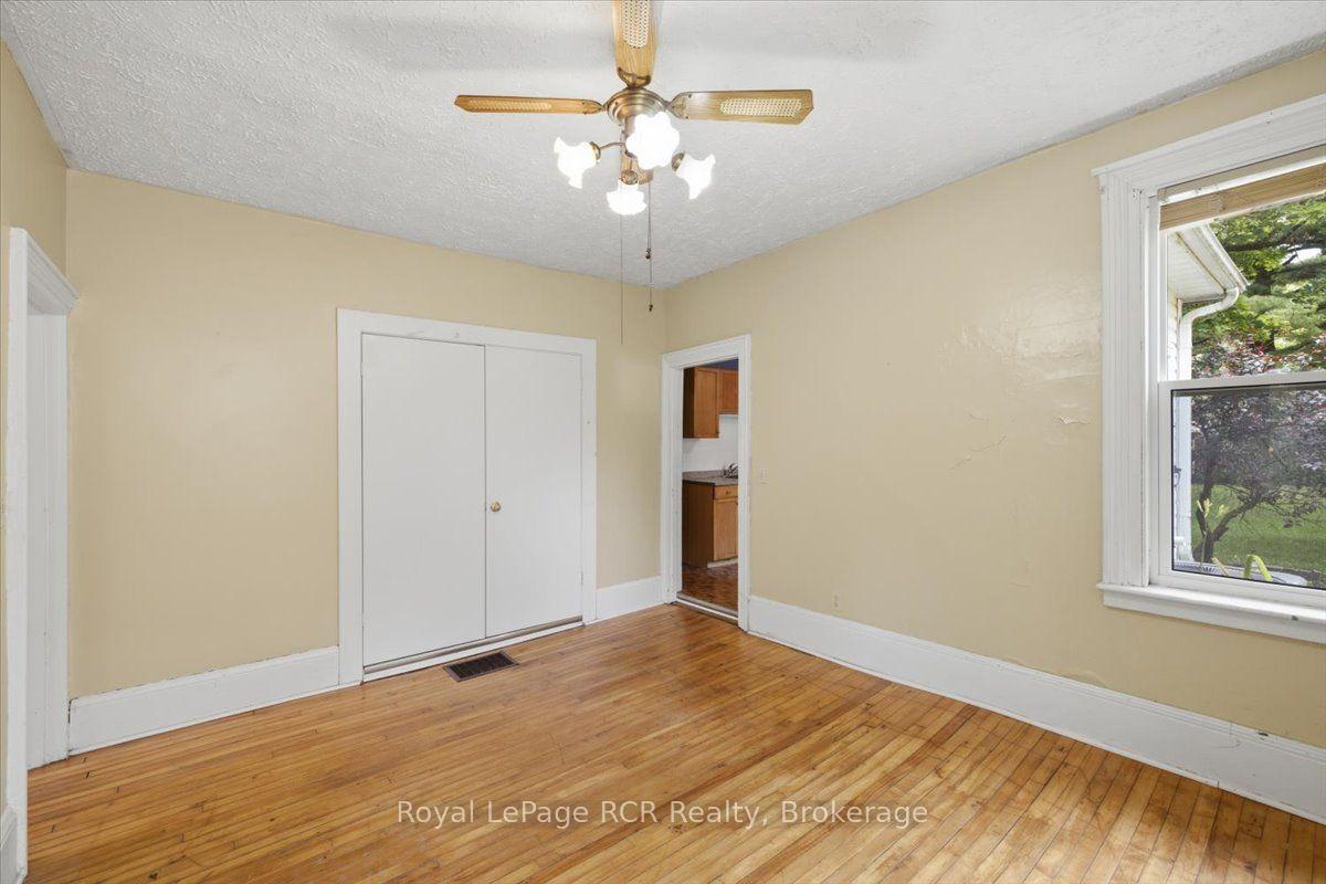 Photo 9 of 565 7th A Street E, Owen Sound — HOMEH