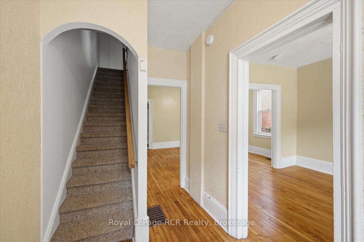 Photo 15 of 565 7th A Street E, Owen Sound — HOMEH