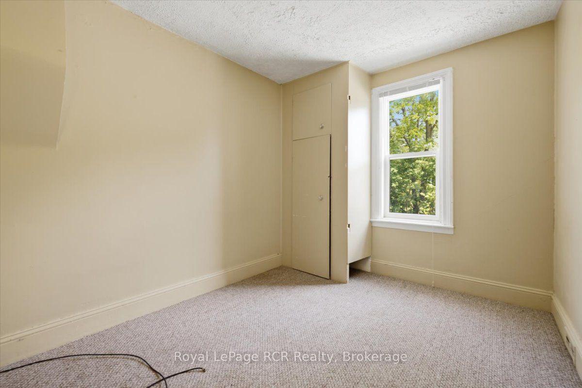 Photo 18 of 565 7th A Street E, Owen Sound — HOMEH