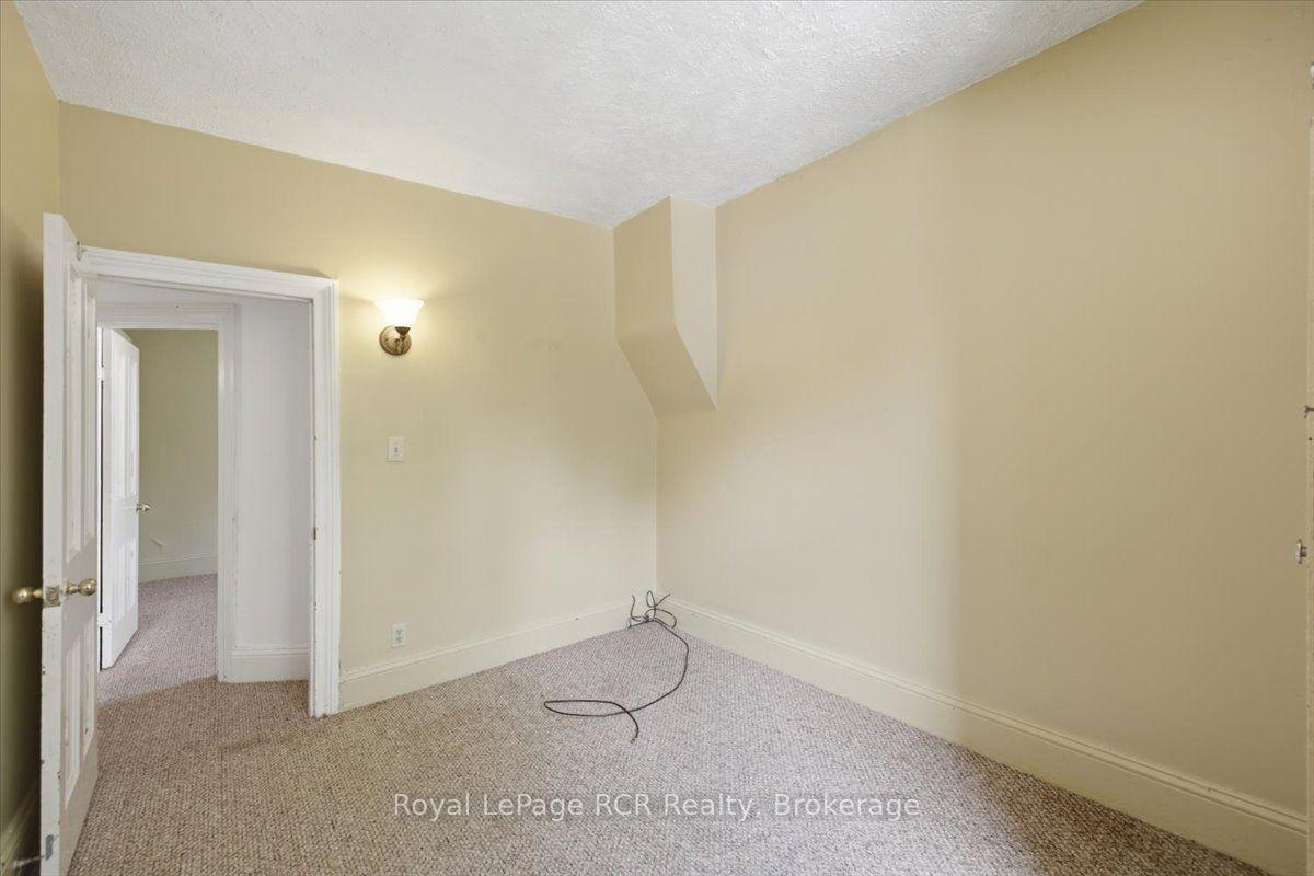 Photo 19 of 565 7th A Street E, Owen Sound — HOMEH