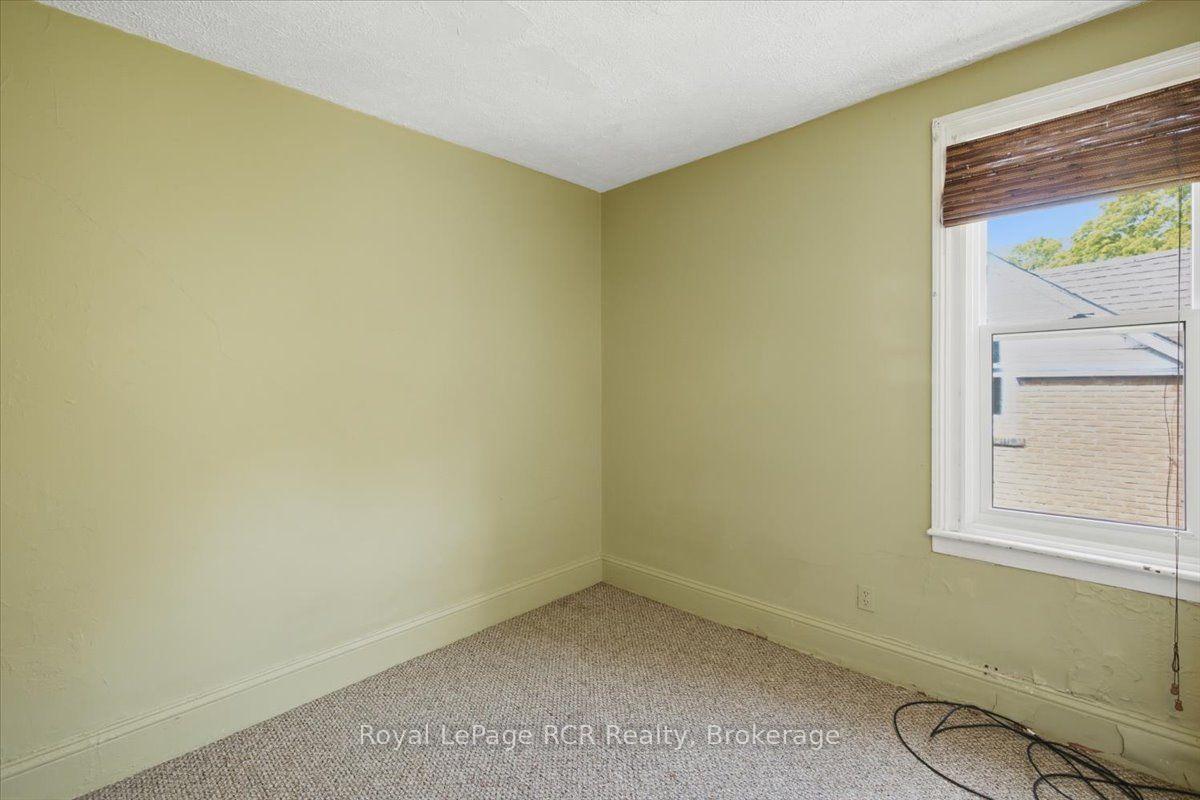 Photo 20 of 565 7th A Street E, Owen Sound — HOMEH