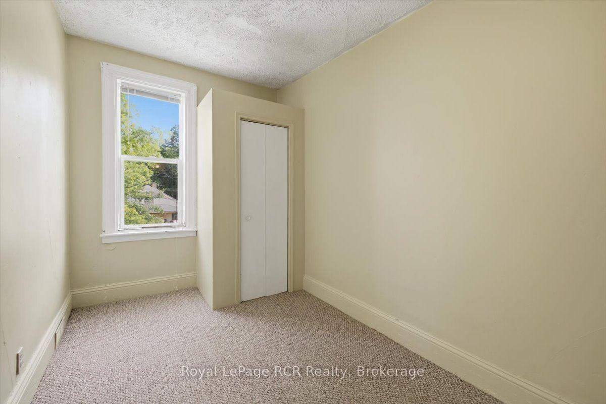 Photo 23 of 565 7th A Street E, Owen Sound — HOMEH