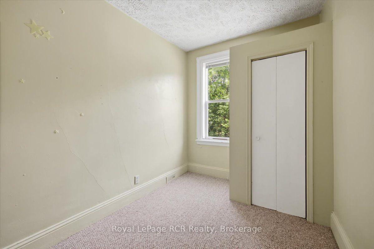 Photo 24 of 565 7th A Street E, Owen Sound — HOMEH