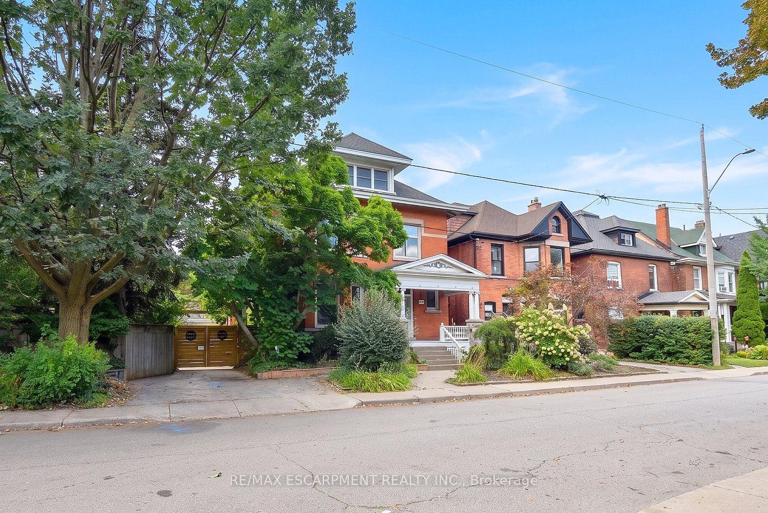 Photo of 34 Holton Avenue S