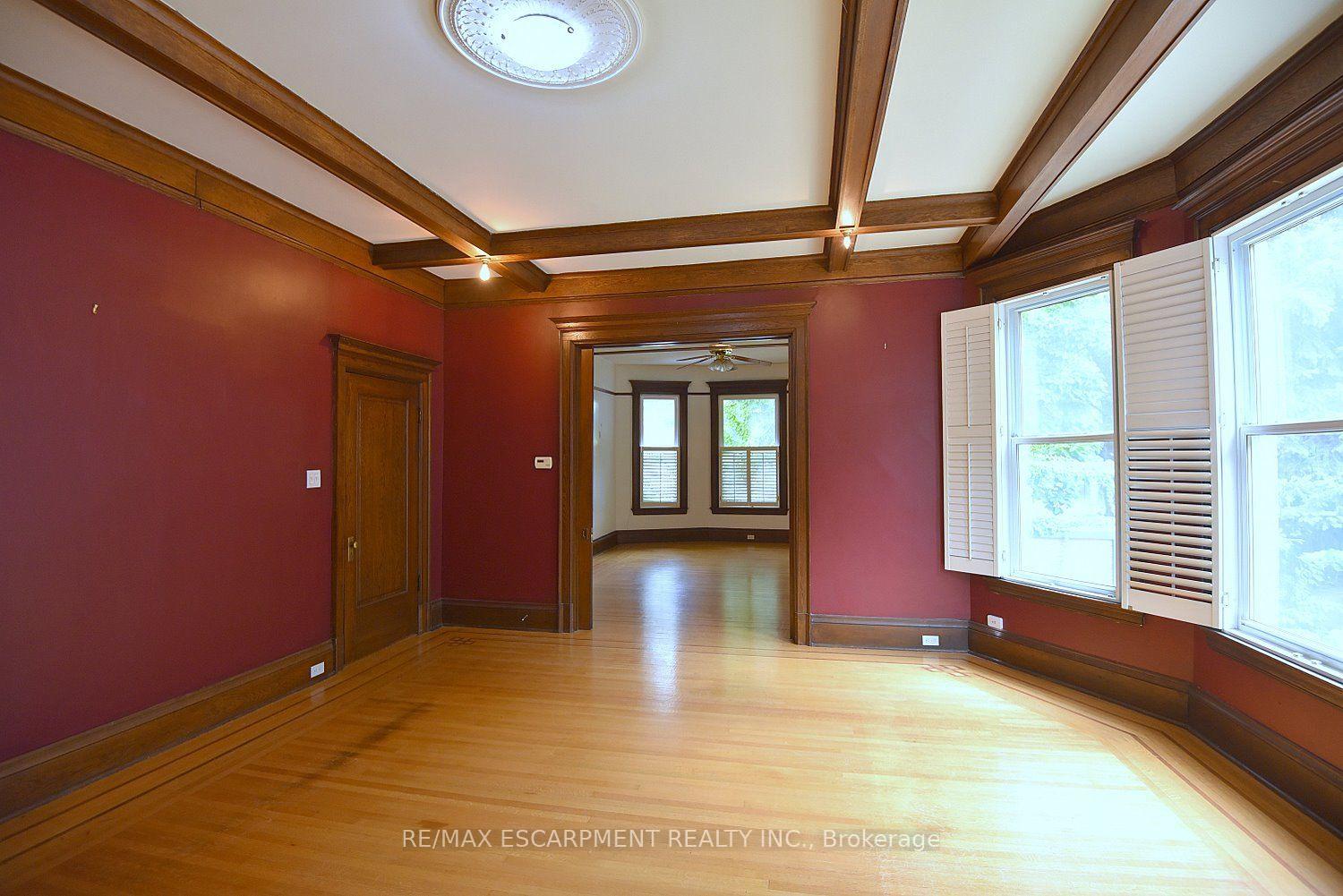 Photo 11 of 34 Holton Avenue S, Hamilton, Gibson — HOMEH