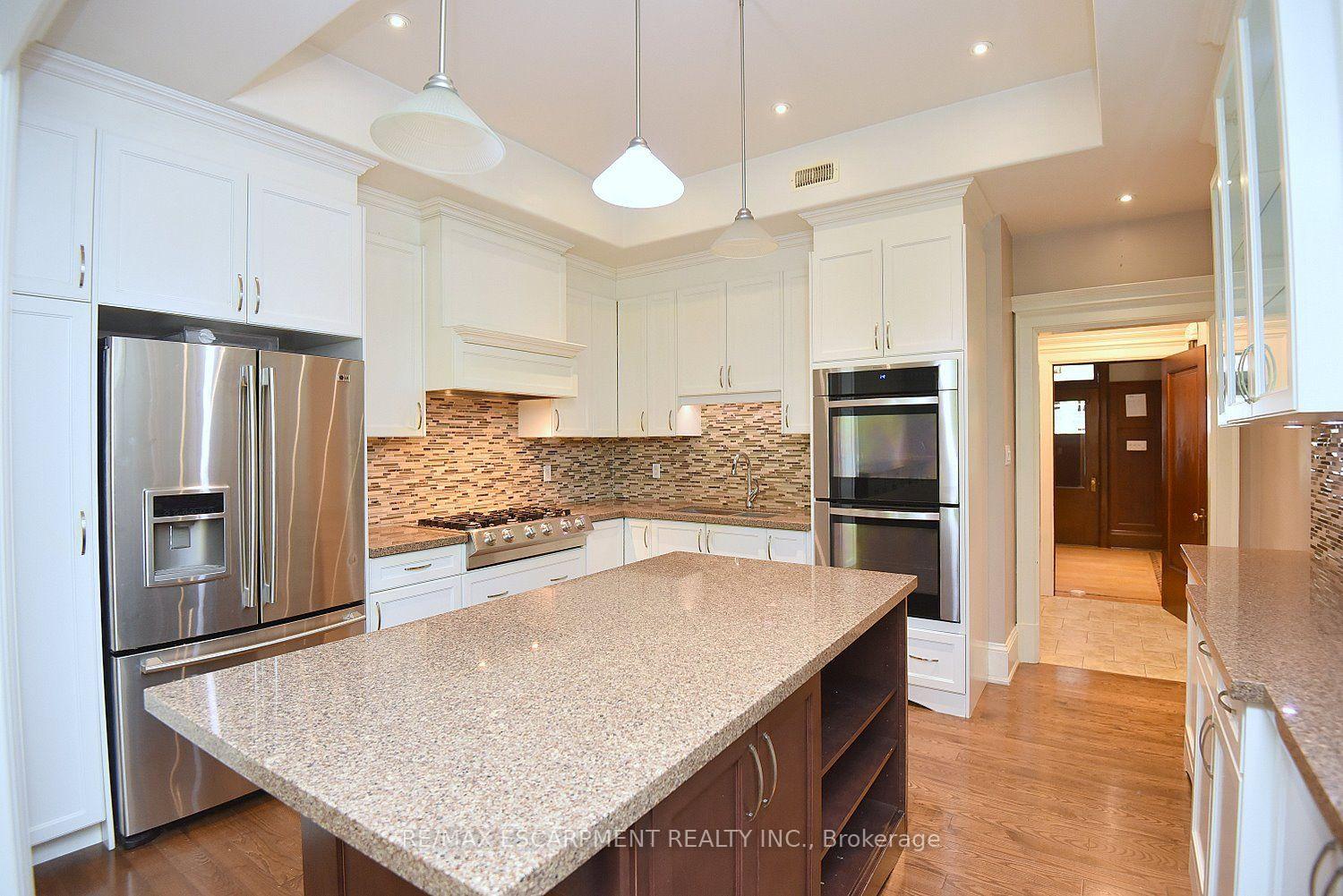 Photo 13 of 34 Holton Avenue S, Hamilton, Gibson — HOMEH