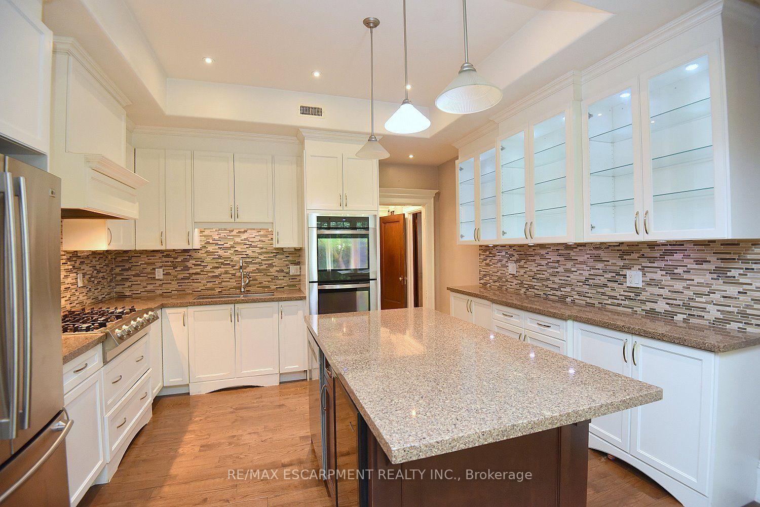 Photo 14 of 34 Holton Avenue S, Hamilton, Gibson — HOMEH