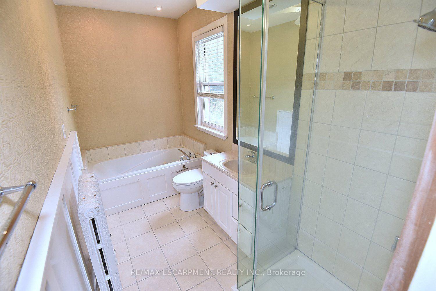 Photo 26 of 34 Holton Avenue S, Hamilton, Gibson — HOMEH