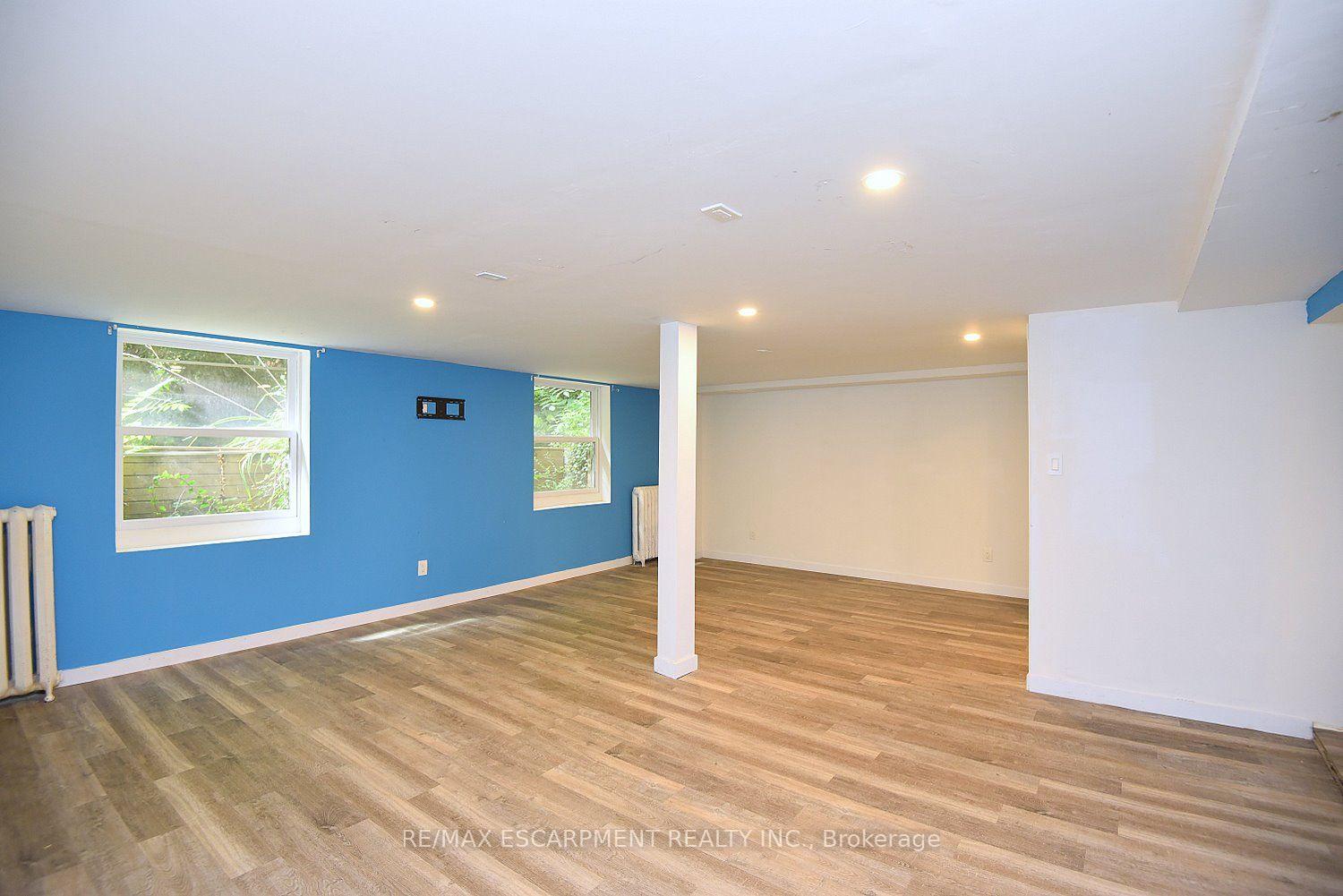 Photo 33 of 34 Holton Avenue S, Hamilton, Gibson — HOMEH