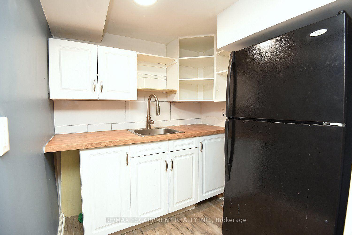 Photo 35 of 34 Holton Avenue S, Hamilton, Gibson — HOMEH