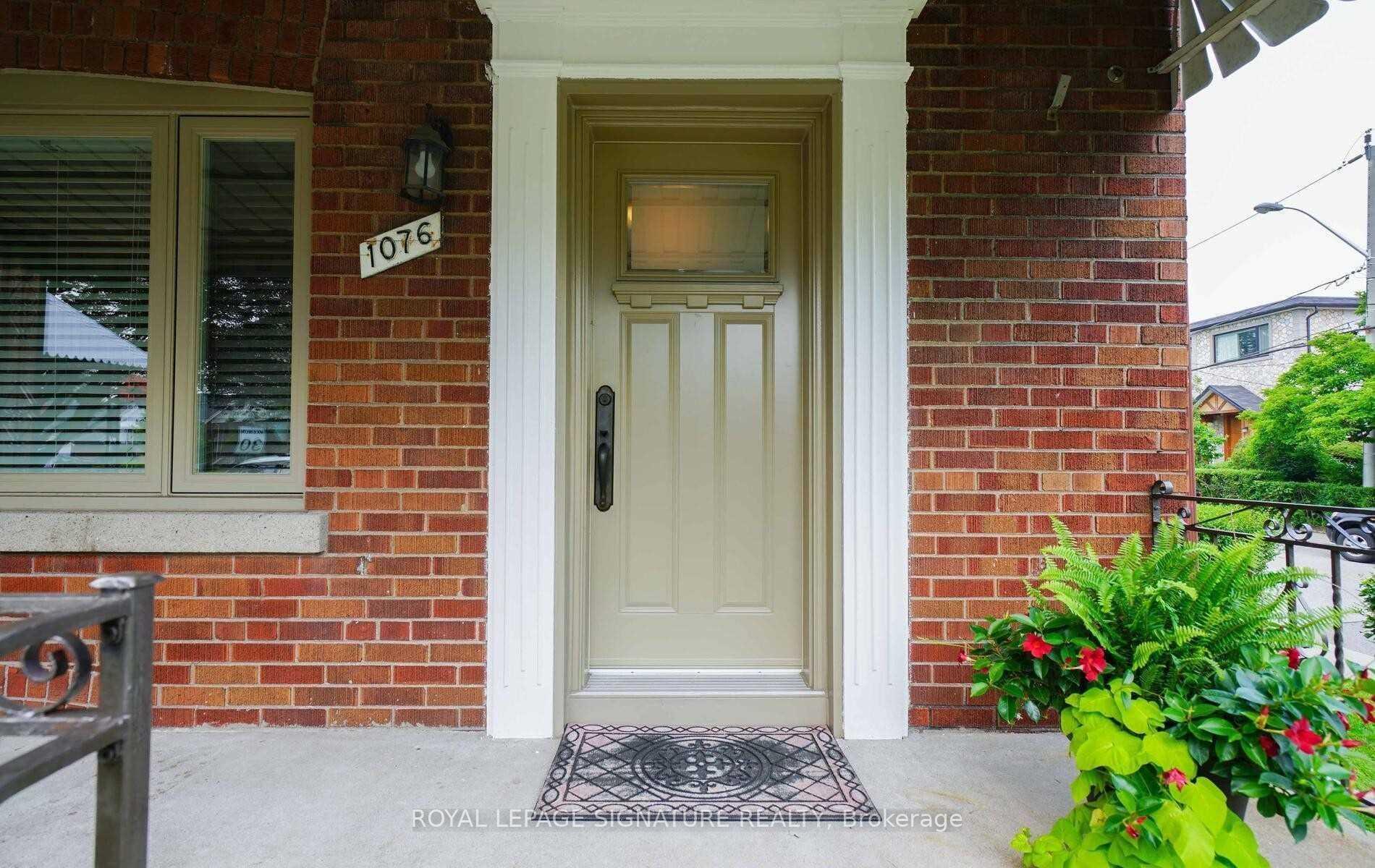 Photo 2 of 1076 Greenwood Avenue, Toronto, Danforth Village-East York — HOMEH