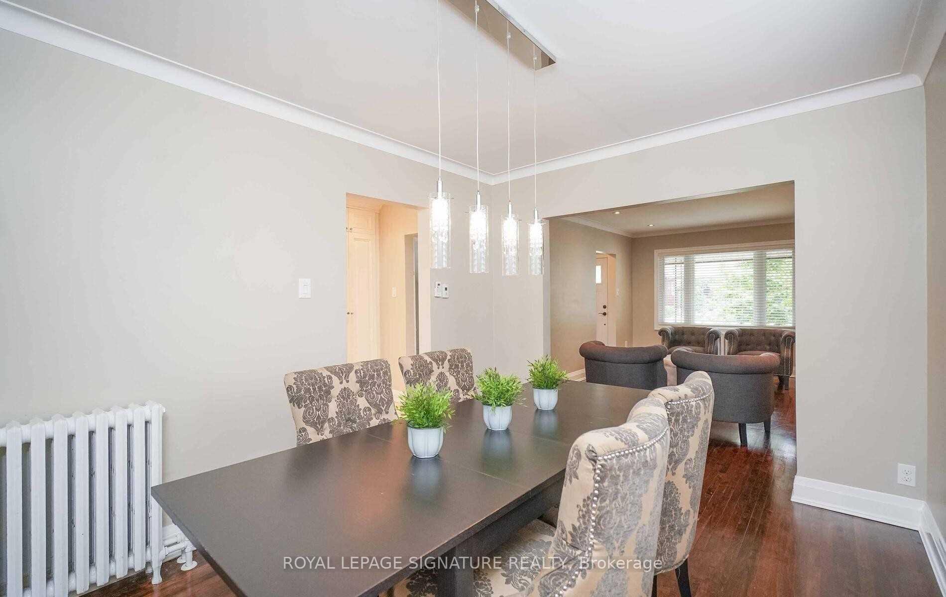 Photo 8 of 1076 Greenwood Avenue, Toronto, Danforth Village-East York — HOMEH