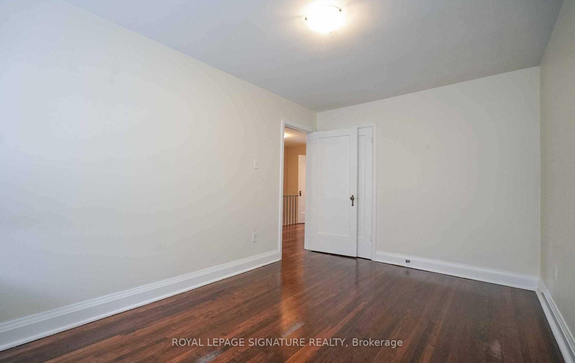 Photo 14 of 1076 Greenwood Avenue, Toronto, Danforth Village-East York — HOMEH