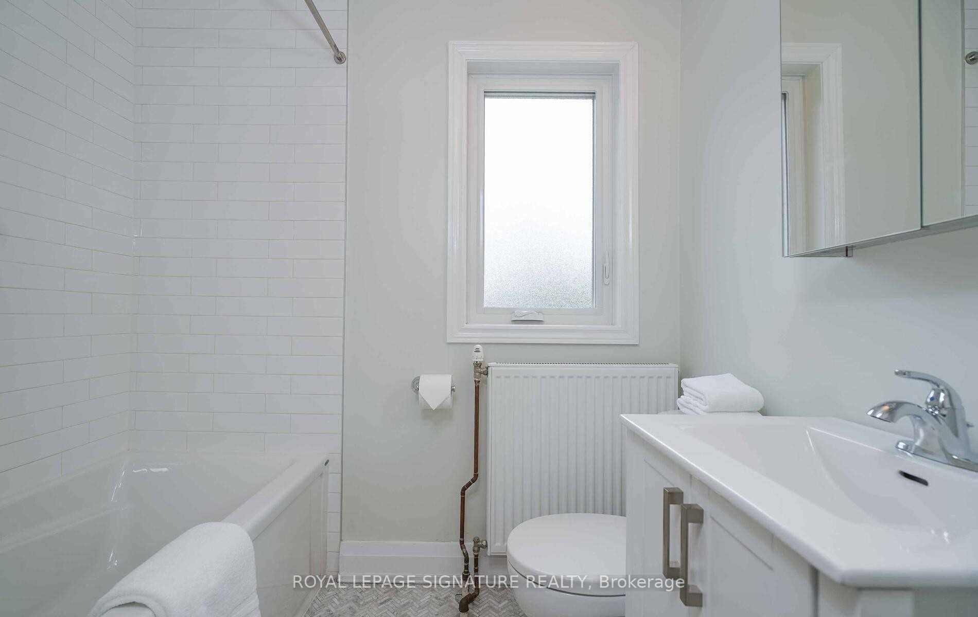 Photo 19 of 1076 Greenwood Avenue, Toronto, Danforth Village-East York — HOMEH
