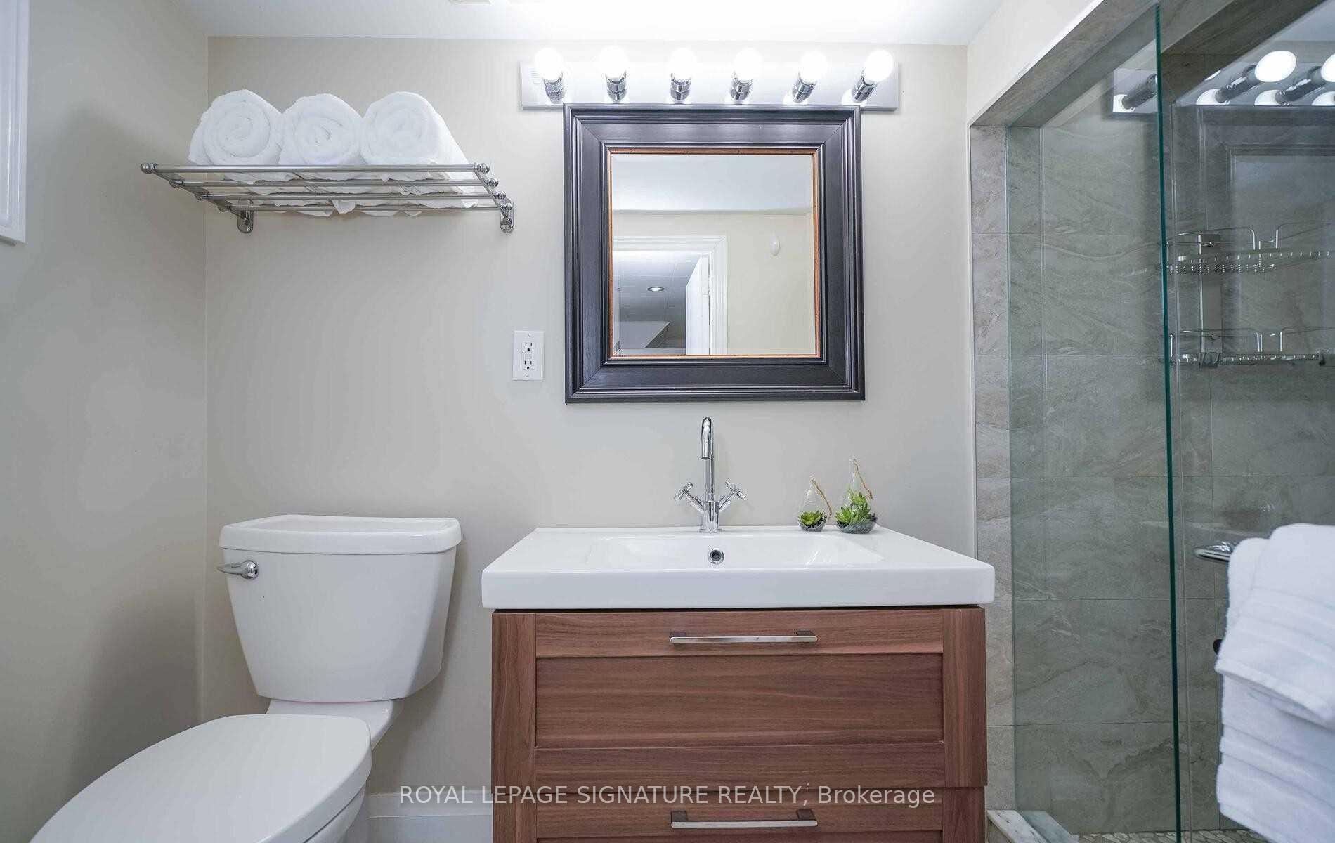Photo 23 of 1076 Greenwood Avenue, Toronto, Danforth Village-East York — HOMEH