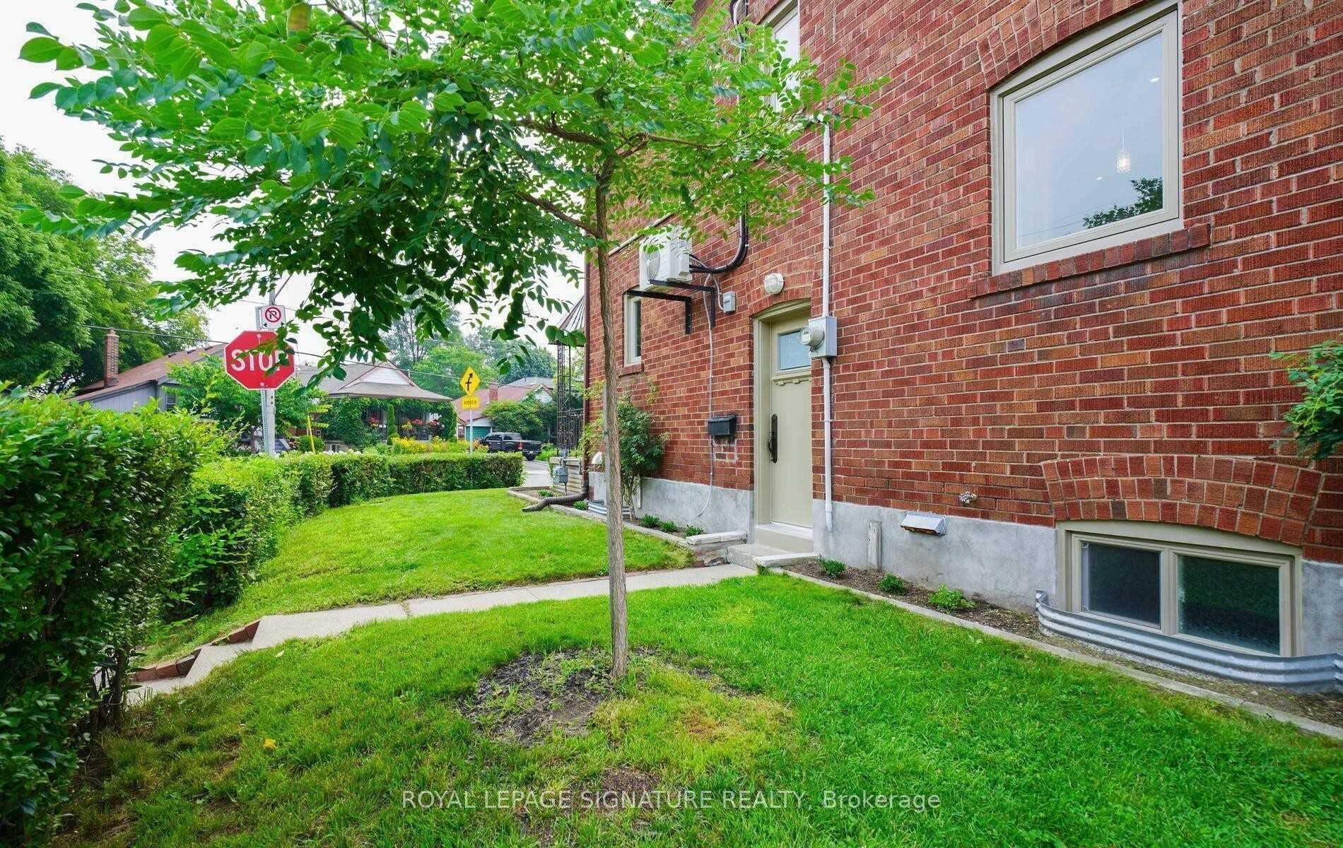 Photo 24 of 1076 Greenwood Avenue, Toronto, Danforth Village-East York — HOMEH