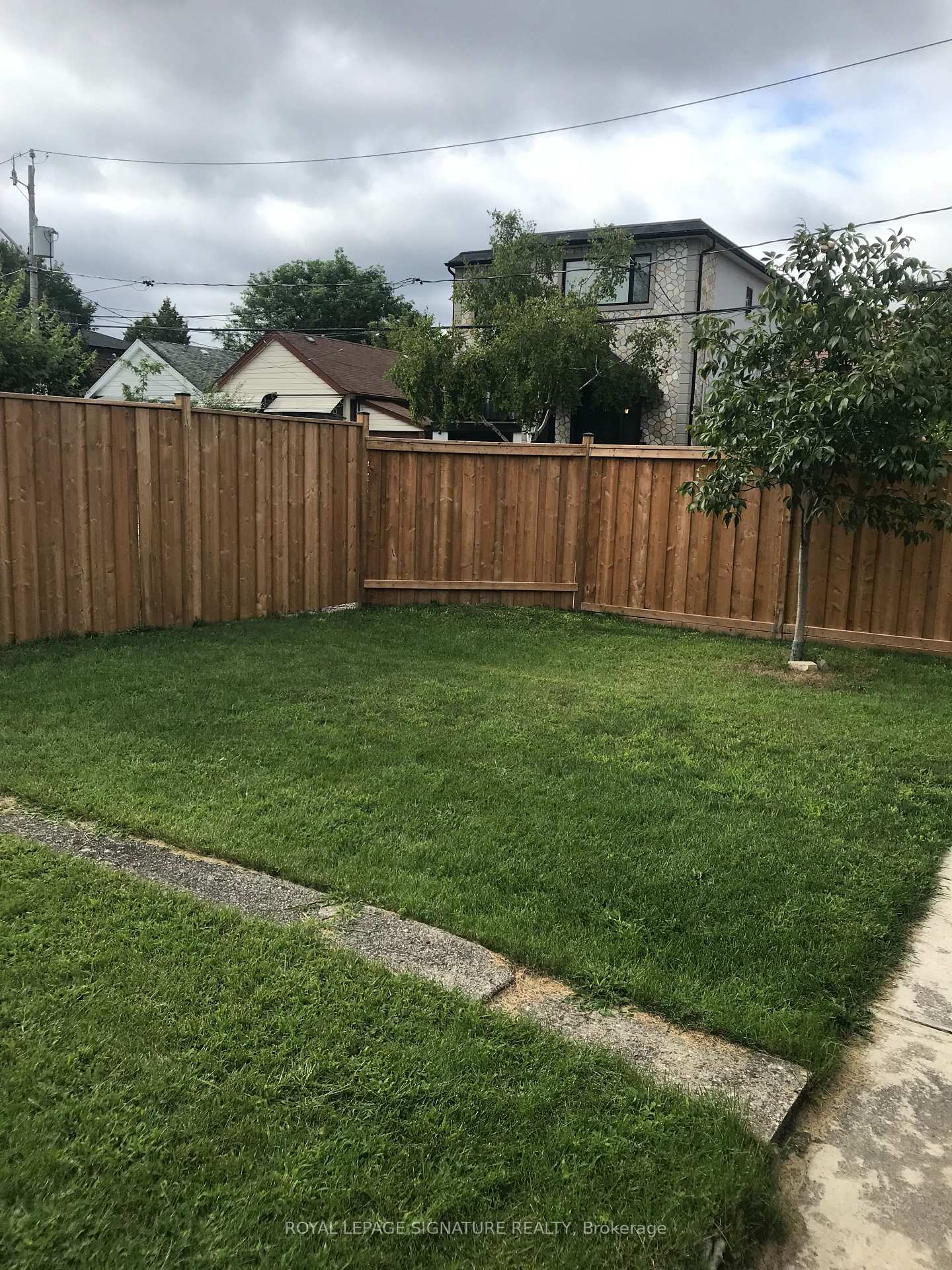 Photo 25 of 1076 Greenwood Avenue, Toronto, Danforth Village-East York — HOMEH