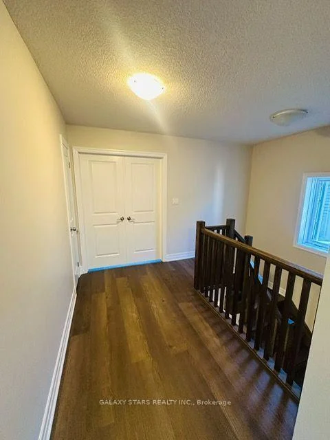 Photo 26 of 33 Robertson Drive, Stratford — HOMEH