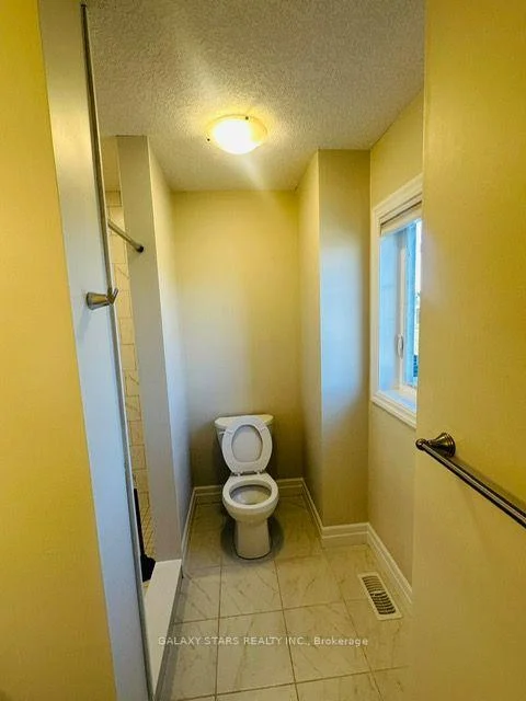 Photo 37 of 33 Robertson Drive, Stratford — HOMEH