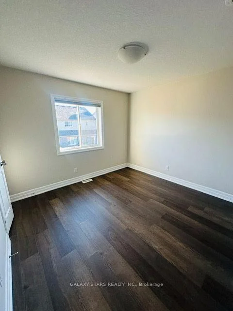 Photo 42 of 33 Robertson Drive, Stratford — HOMEH